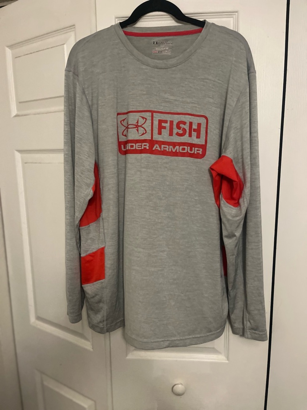 Under Armour Men’s Long Sleeve Performance Shirt - FISH